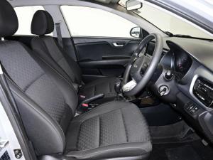 Kia Rio hatch 1.2 LS - Image 9