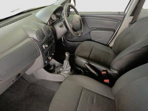 Nissan NP200 1.6 Safety PackS/C - Image 3