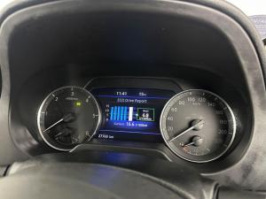 Nissan Navara 2.5DDTI SE Plus automatic D/C - Image 10