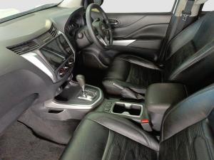 Nissan Navara 2.5DDTI SE Plus automatic D/C - Image 3