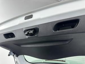 Renault Clio IV 900 T Dynamique 5-Door - Image 11