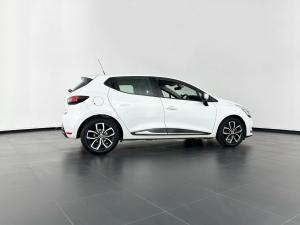 Renault Clio IV 900 T Dynamique 5-Door - Image 2