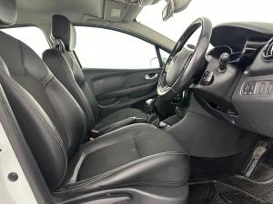 Renault Clio IV 900 T Dynamique 5-Door - Image 8