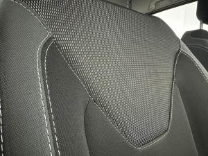 Renault Clio IV 900T Authentique 5-Door - Image 17