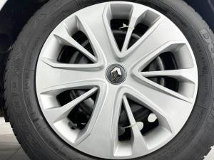 Renault Clio IV 900T Authentique 5-Door - Image 18