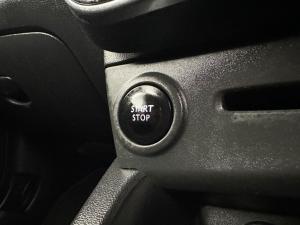 Renault Clio IV 900T Authentique 5-Door - Image 7