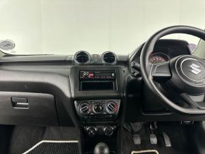 Suzuki Swift 1.2 GA - Image 12