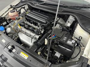 Volkswagen Polo Vivo 1.6 Comfortline TIP - Image 20