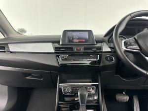BMW 218i Active Tourer automatic - Image 17