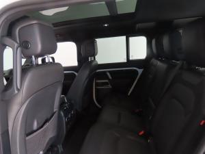 Land Rover Defender 110 D300 X-Dynamic HSE - Image 15
