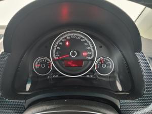 Volkswagen up! move up! 5-door 1.0 - Image 18
