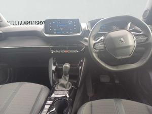 Peugeot 2008 1.2T Allure - Image 9
