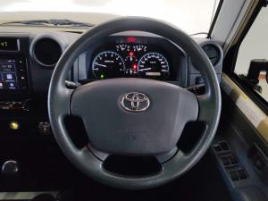 Toyota Land Cruiser 79 4.0 V6 double cab - Image 8