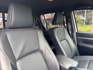 Toyota Hilux 2.8GD-6 double cab 4x4 Legend auto - Image 13