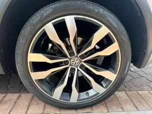 Volkswagen Tiguan 2.0TSI 4Motion Highline - Image 17