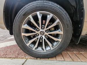 Toyota Land Cruiser Prado 2.8GD VX - Image 11