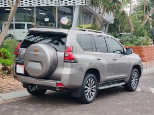 Toyota Land Cruiser Prado 2.8GD VX - Image 2