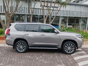 Toyota Land Cruiser Prado 2.8GD VX - Image 3