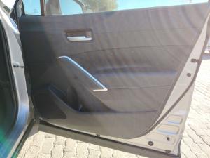 Toyota Corolla Cross 1.8 XR - Image 17