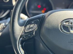 Toyota C-HR 1.2T Luxury - Image 9