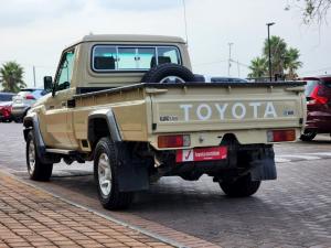 Toyota Land Cruiser 79 4.5D-4D V8 single cab LX - Image 14