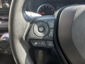 Toyota RAV4 2.0 GX auto - Image 9