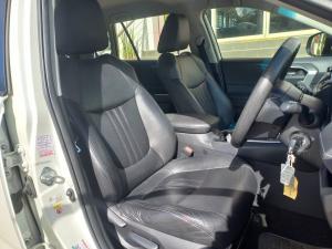 Toyota RAV4 2.0 GX auto - Image 14