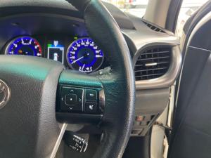 Toyota Hilux 2.8 GD-6 Raider 4X4 automaticD/C - Image 10