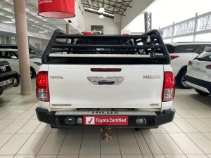 Toyota Hilux 2.8 GD-6 Raider 4X4 automaticD/C - Image 4