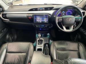 Toyota Hilux 2.8 GD-6 Raider 4X4 automaticD/C - Image 7