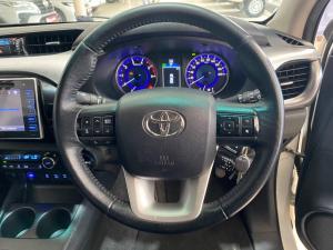 Toyota Hilux 2.8 GD-6 Raider 4X4 automaticD/C - Image 8