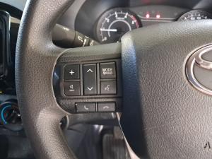 Toyota Hilux 2.4 GD-6 SR 4X4S/C - Image 9