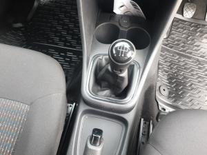 Volkswagen Polo Vivo 1.4 Trendline - Image 10