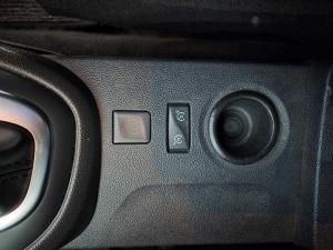Renault Captur 1.2T Dynamique EDC 5-Door - Image 20