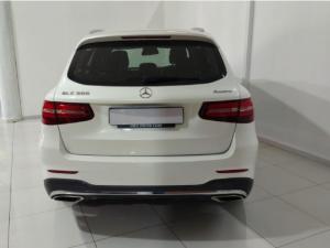 Mercedes-Benz GLC GLC300 4Matic AMG Line - Image 4