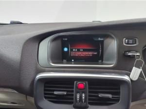 Volvo V40 Cross Country T4 Excel auto - Image 11
