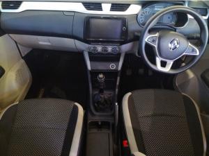 Renault Triber 1.0 Intens manual - Image 11