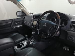 Mitsubishi Pajero 5-door 3.2DI-D GLS - Image 8