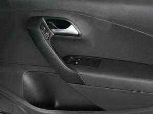 Volkswagen Polo Vivo hatch 1.4 Comfortline - Image 19