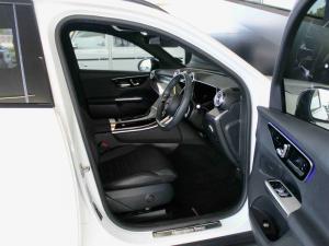 Mercedes-Benz GLC GLC220d 4Matic Avantgarde - Image 11