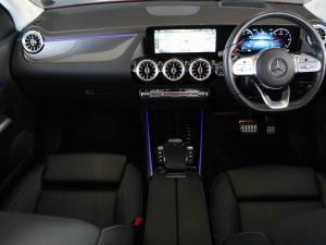 Mercedes-Benz GLA GLA200d Progressive - Image 12