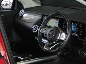 Mercedes-Benz GLA GLA200d Progressive - Image 17