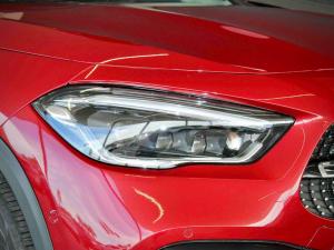 Mercedes-Benz GLA GLA200d Progressive - Image 9