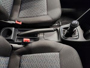 Volkswagen Polo Vivo hatch 1.4 Life - Image 13