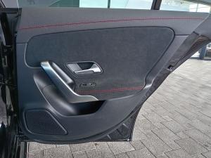 Mercedes-Benz CLA CLA200 Progressive - Image 11