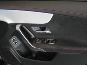 Mercedes-Benz CLA CLA200 Progressive - Image 16