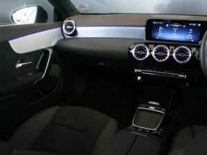 Mercedes-Benz CLA CLA200 Progressive - Image 20