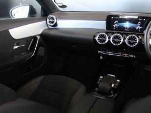 Mercedes-Benz CLA CLA200 Progressive - Image 17