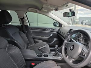Renault Megane 84kW Expression - Image 11