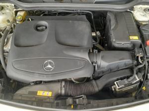 Mercedes-Benz CLA200 Urban automatic - Image 10